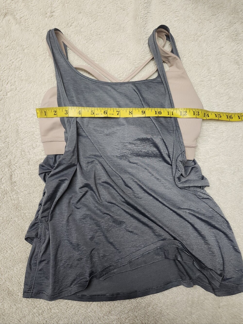 • Lululemon Women's 2 In 1 Sports Bra And Tank Top Sz 6 Gray & Beige Criss Cross - Picture 7 of 10